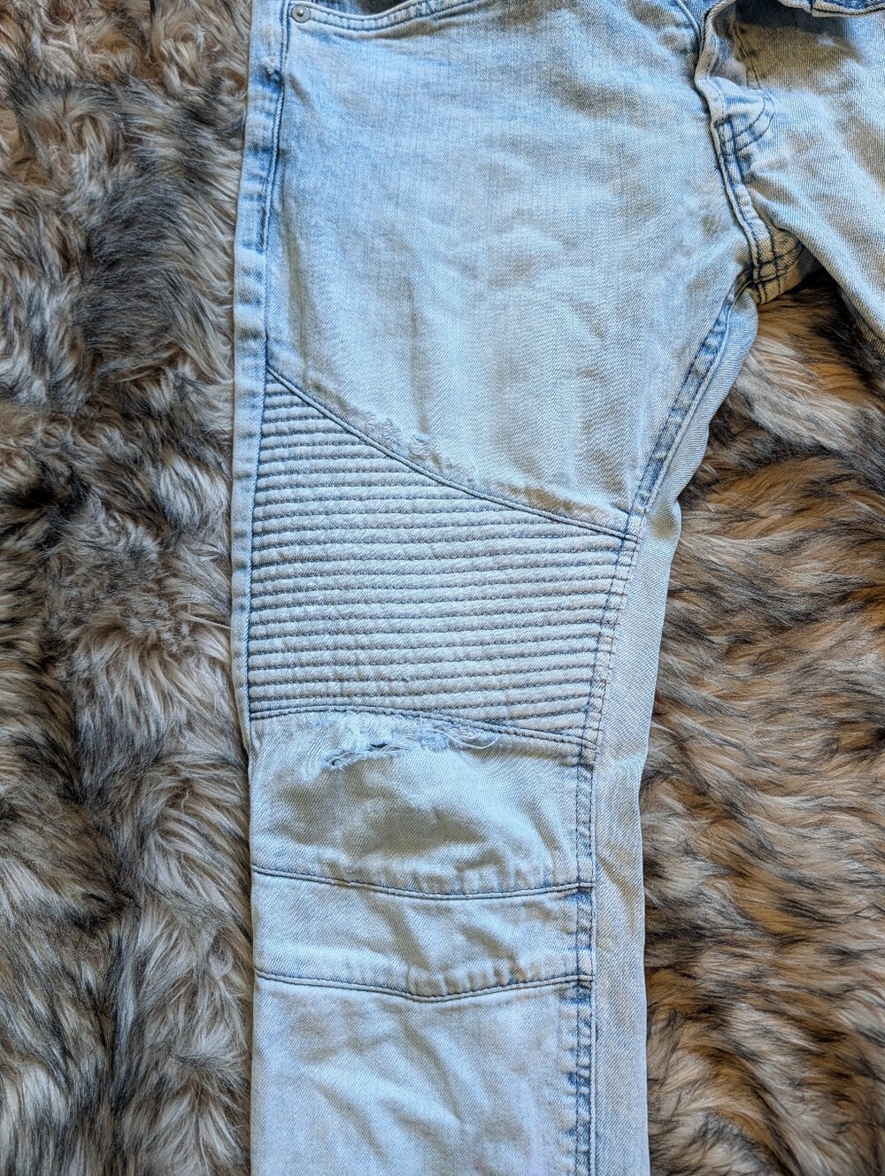 H&M Divided Light Wash Moto Biker Jeans Ribbed Knee Detail Size 30 - Picture 5 of 6